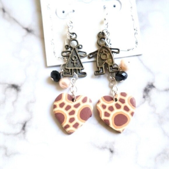 Animal Print‎ Giraffe, Boy & Girl Charm earrings - Picture 5 of 6